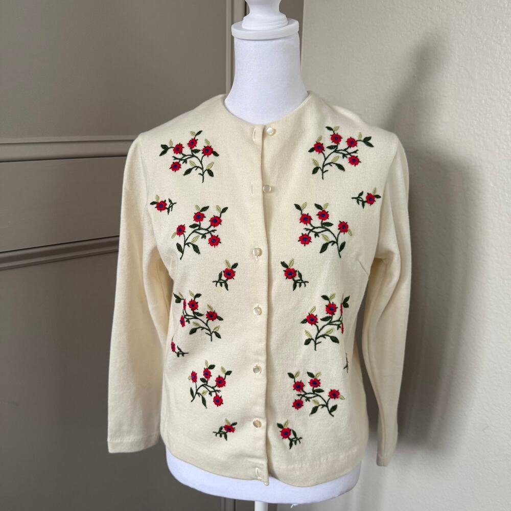 Vintage Jantzen Wool Cardigan Floral Embroidered Sweater Ivory Red Size 38